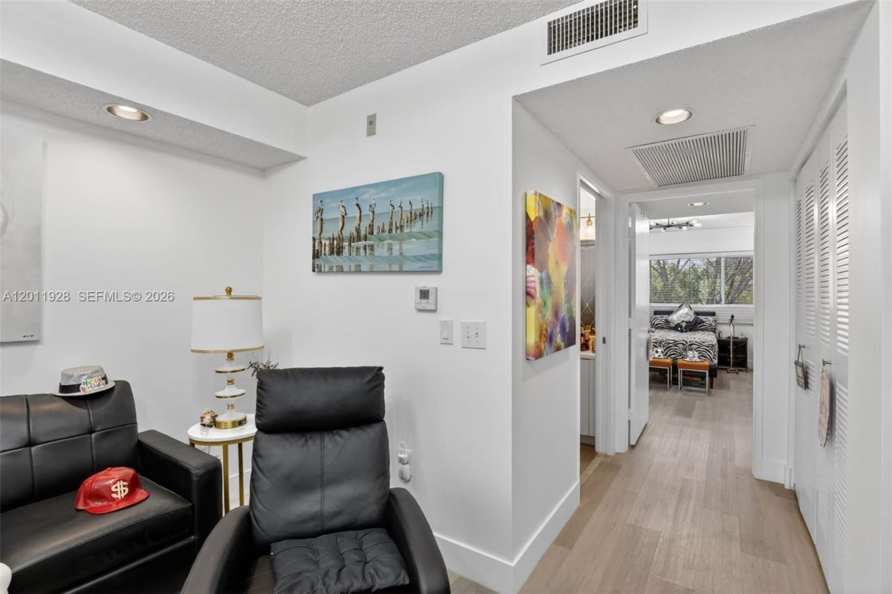 800 SW 137th Ave, Unit 411G, Pembroke Pines, FL 33027 Photo