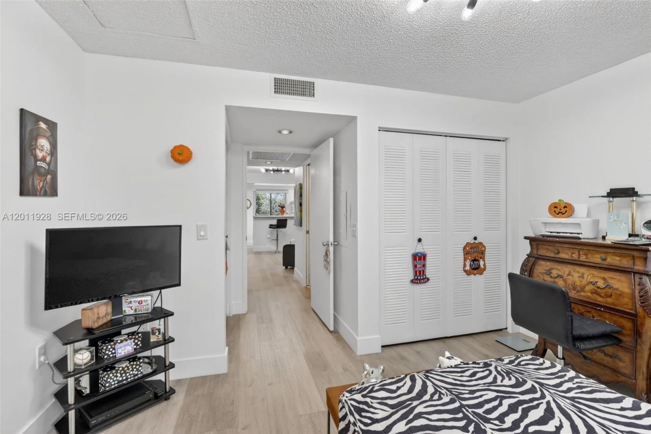 800 SW 137th Ave, Unit 411G, Pembroke Pines, FL 33027 Photo