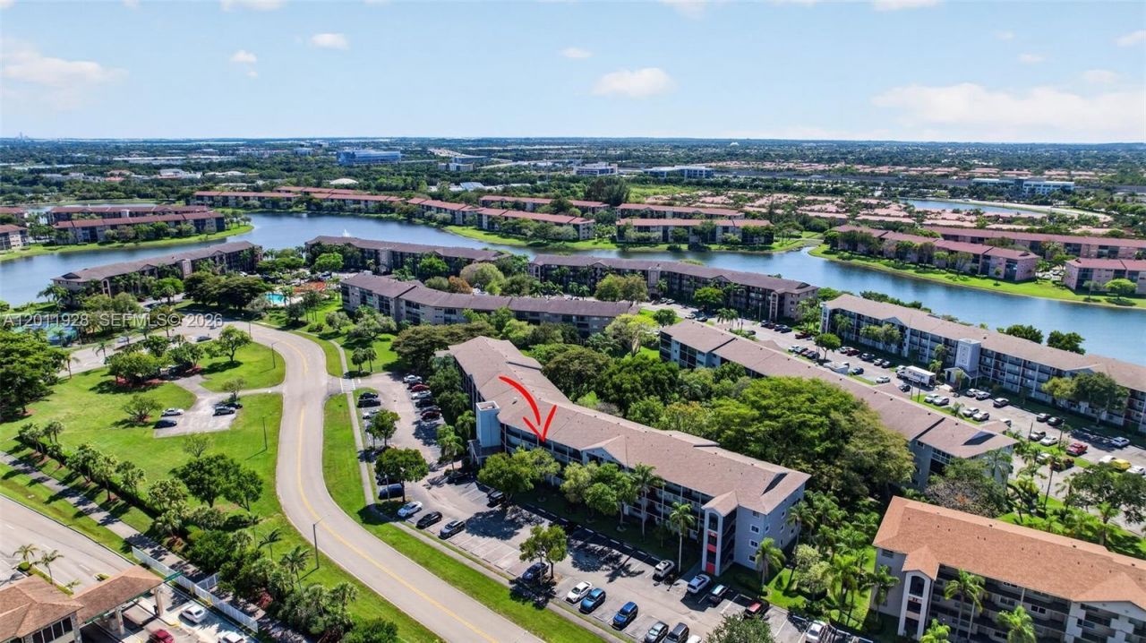 800 SW 137th Ave, Unit 411G, Pembroke Pines, FL 33027 Photo