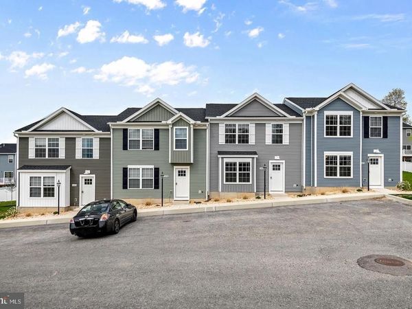 SIENNA BLVD , Unit 214, NEW CUMBERLAND, PA 17070
