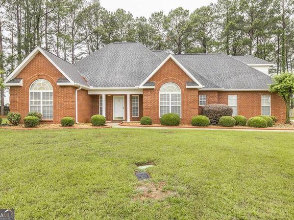 102 Ashton Court, Warner Robins, GA 31088