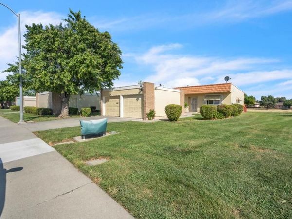 636 Yellowstone Drive, Vacaville, CA 95687