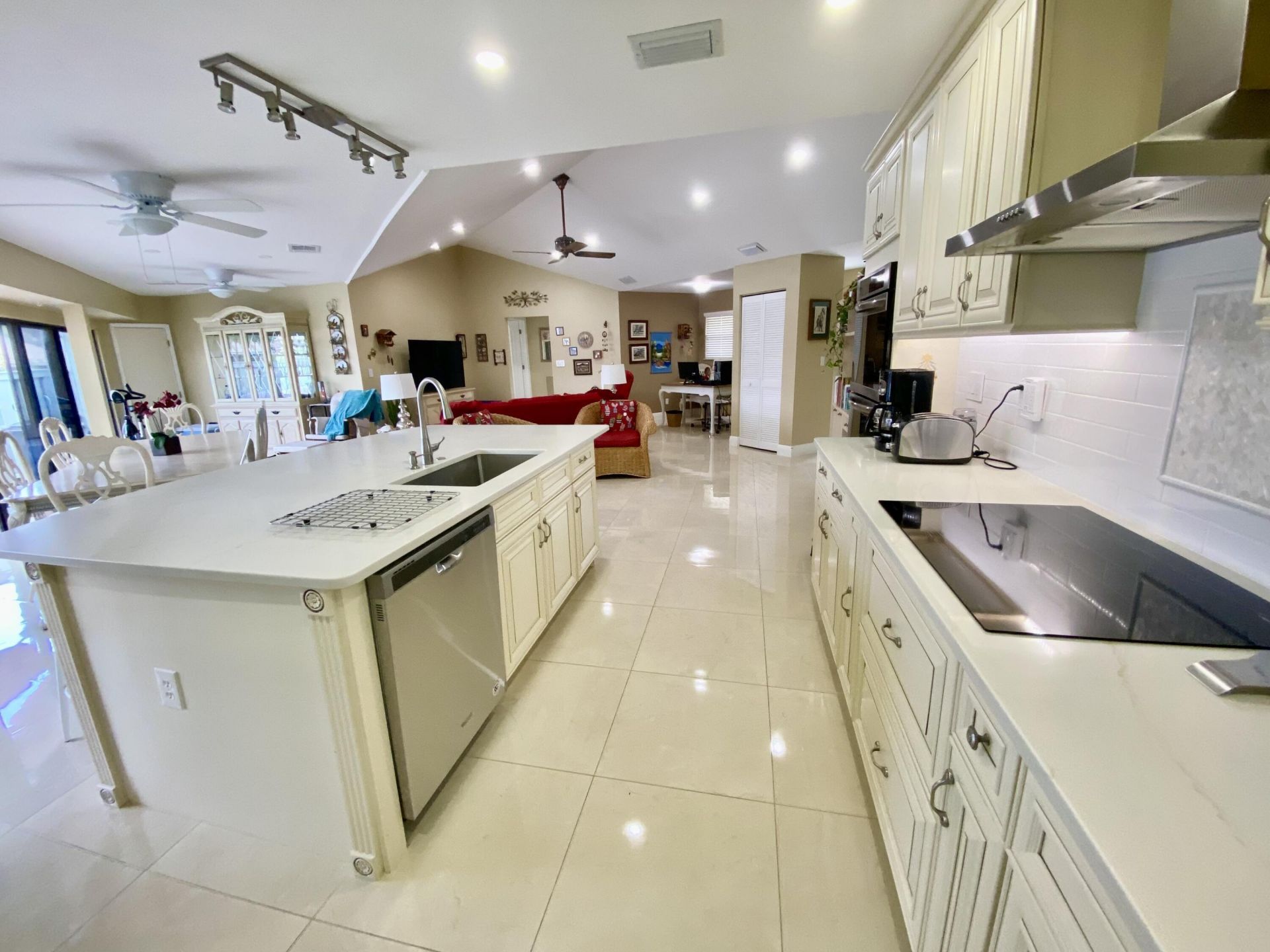 1127 E Seminole Avenue, Unit 13d, Jupiter, FL 33477 Photo
