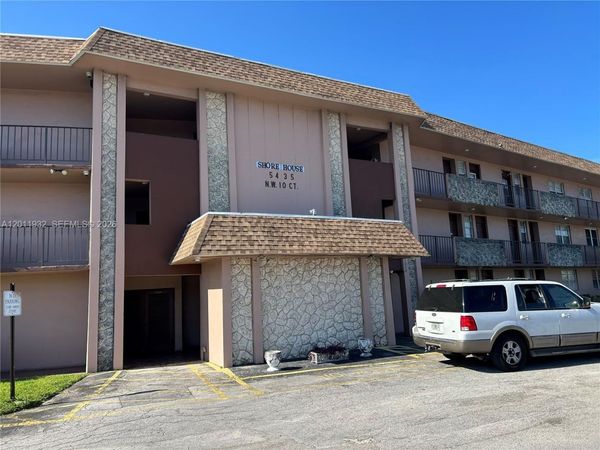 5435 NW 10th Ct , Unit 106, Plantation, FL 33313