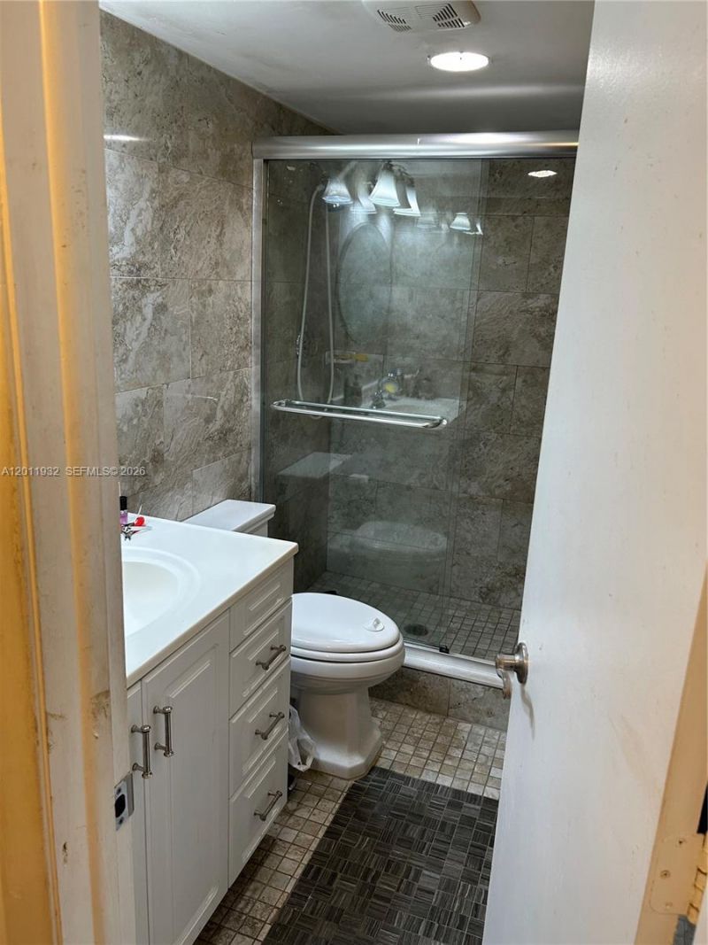5435 NW 10th Ct , Unit 106, Plantation, FL 33313 Photo