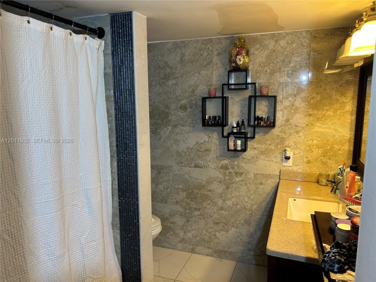 5435 NW 10th Ct , Unit 106, Plantation, FL 33313 Photo