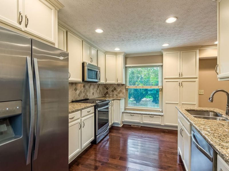 6881 Erie Court, Dublin, OH 43017 Photo 11