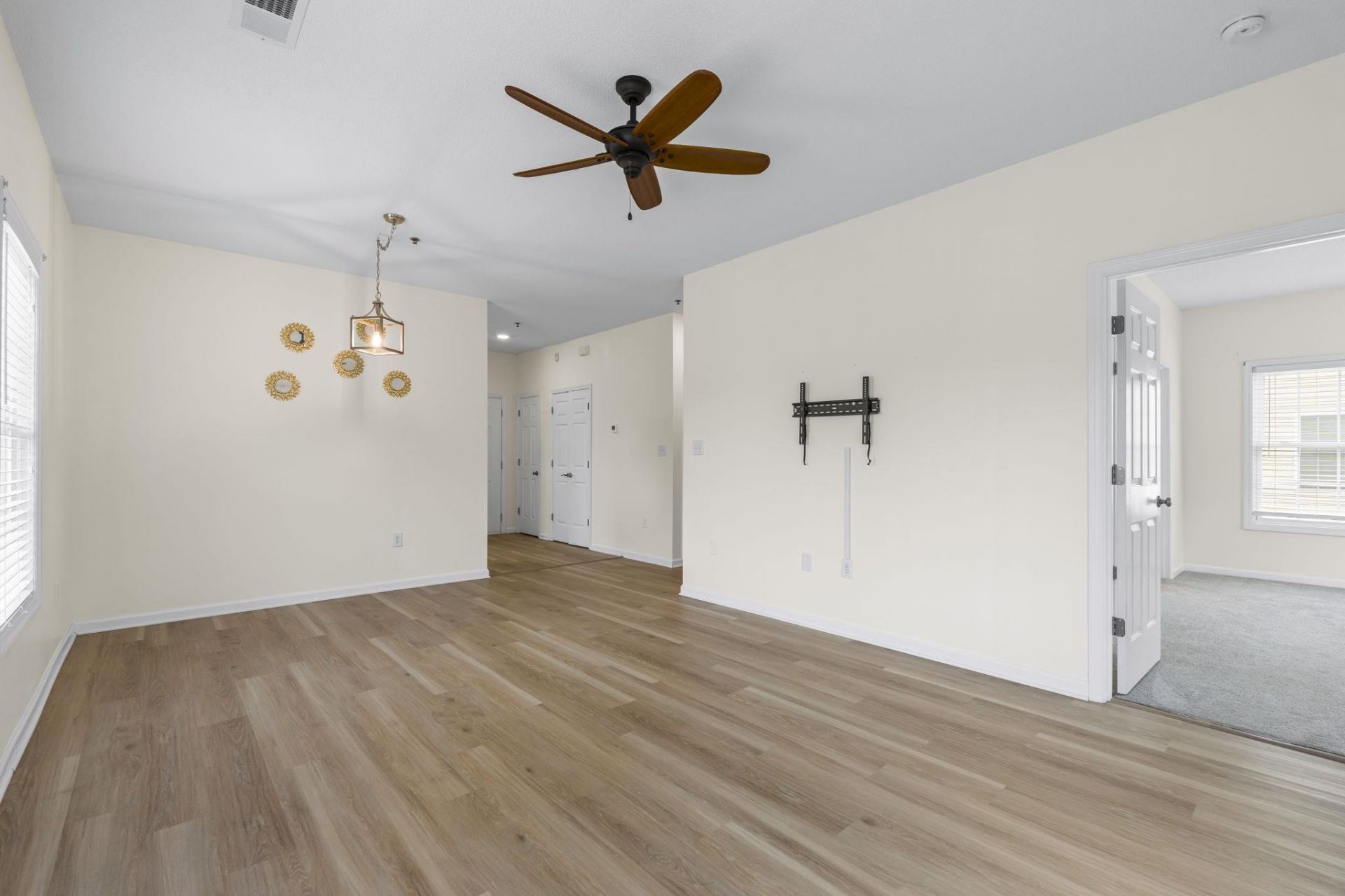 2070 Cross Gate Blvd. Photo 15