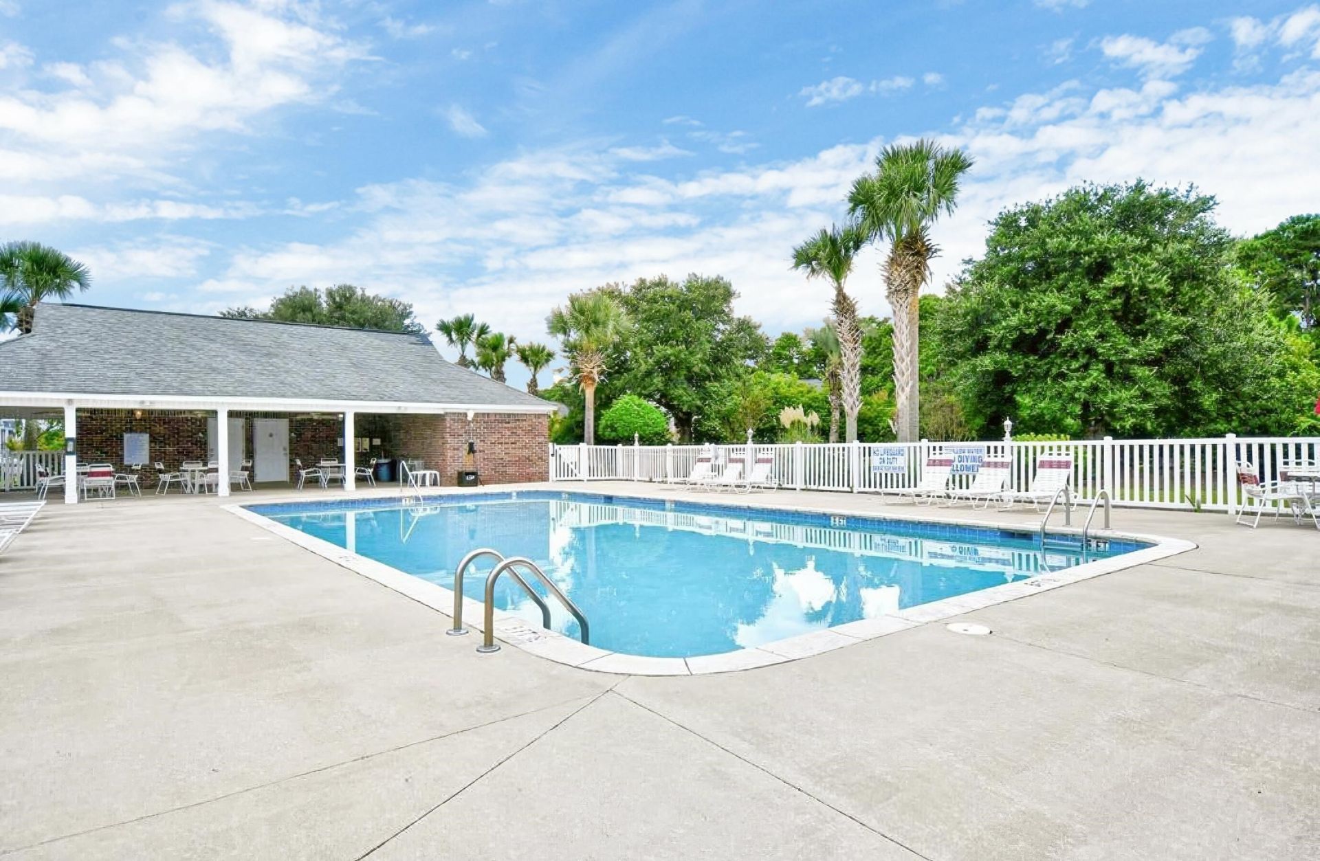2065 Silvercrest Dr. Photo 21