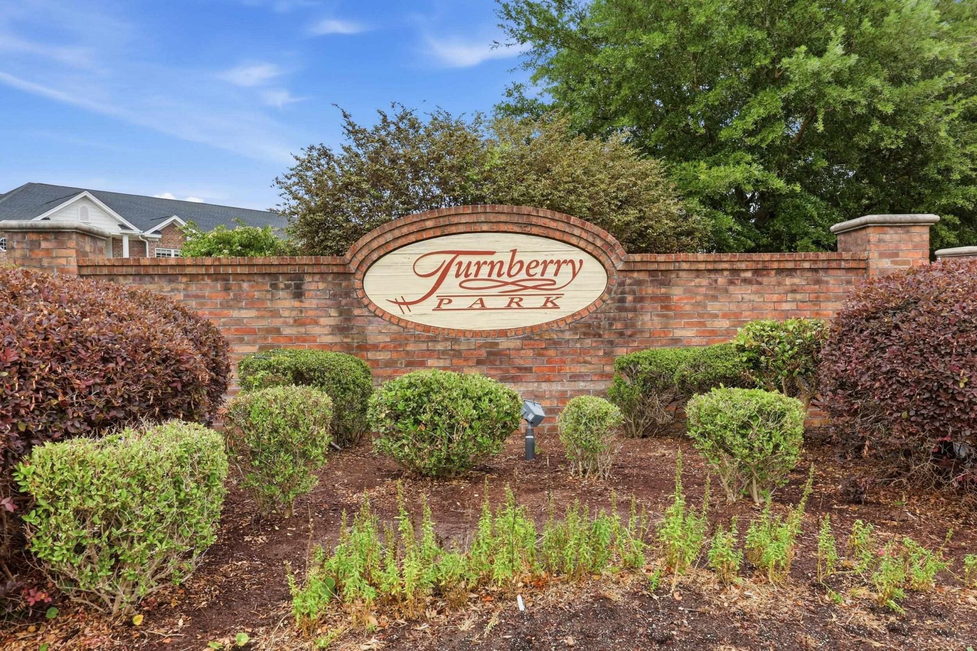 2065 Silvercrest Dr. Photo 22
