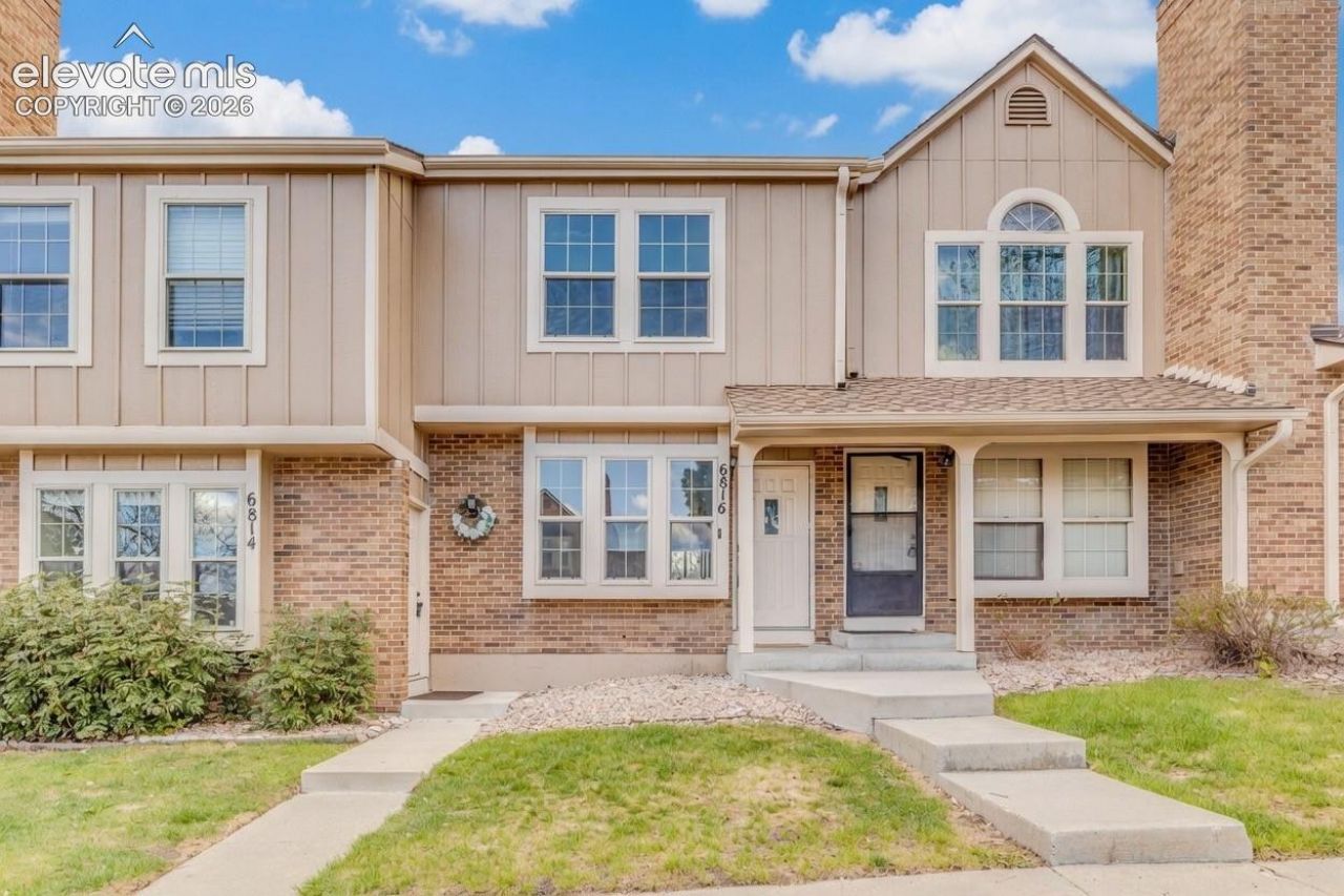 6816 Ravencrest Drive, Colorado Springs, CO 80919 Main Photo