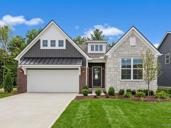 2352 Provencal Drive, Commerce Twp, MI 48382