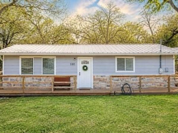 254 County Road 1745 , Clifton, TX 76634