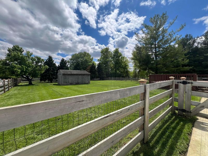 7035 London Groveport Road, Grove City, OH 43123 Photo 31