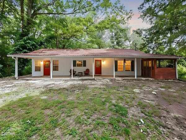 2950 Law Road , Lexington, TN 38351
