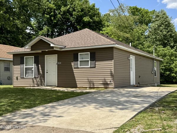 1854 E Wheeler Street , Dyersburg, TN 38024