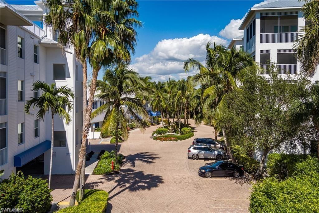 160 Palm St, Unit 308, Marco Island, FL 34145 Photo