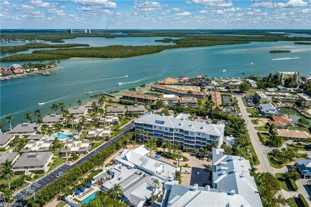 160 Palm St, Unit 308, Marco Island, FL 34145 Photo