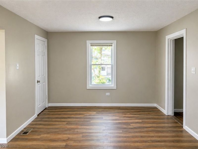 9705 Macon Avenue, Cleveland, OH 44102 Photo 12