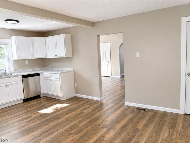 9705 Macon Avenue, Cleveland, OH 44102 Photo 15