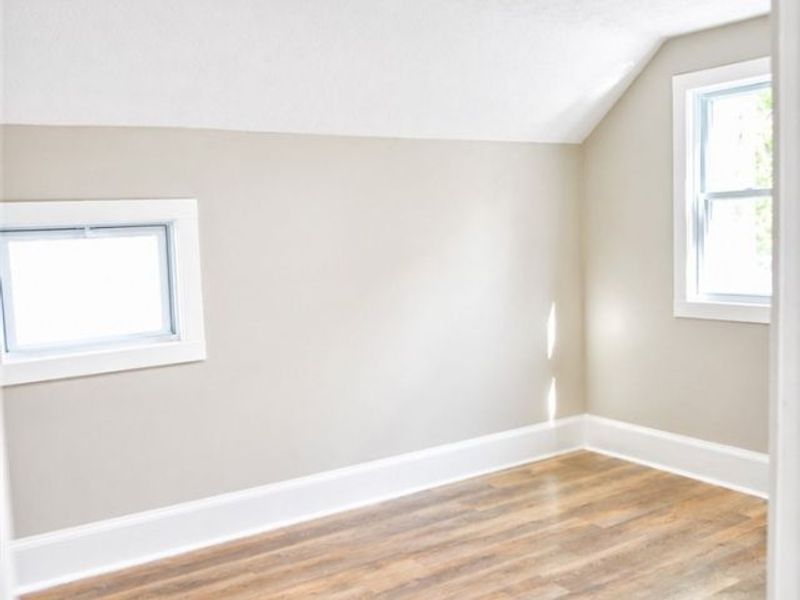 9705 Macon Avenue, Cleveland, OH 44102 Photo 18