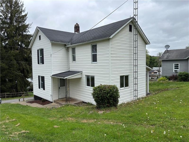 26 Lincoln Street, Salineville, OH 43945 Photo 2