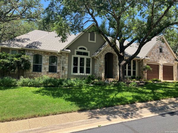18211 CRYSTAL RIDGE DR, San Antonio, TX 78259