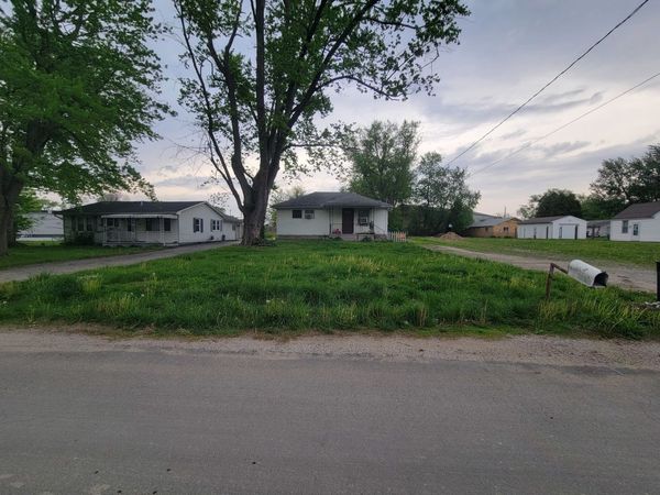 2313 Richards Lane , Springfield, IL 62702