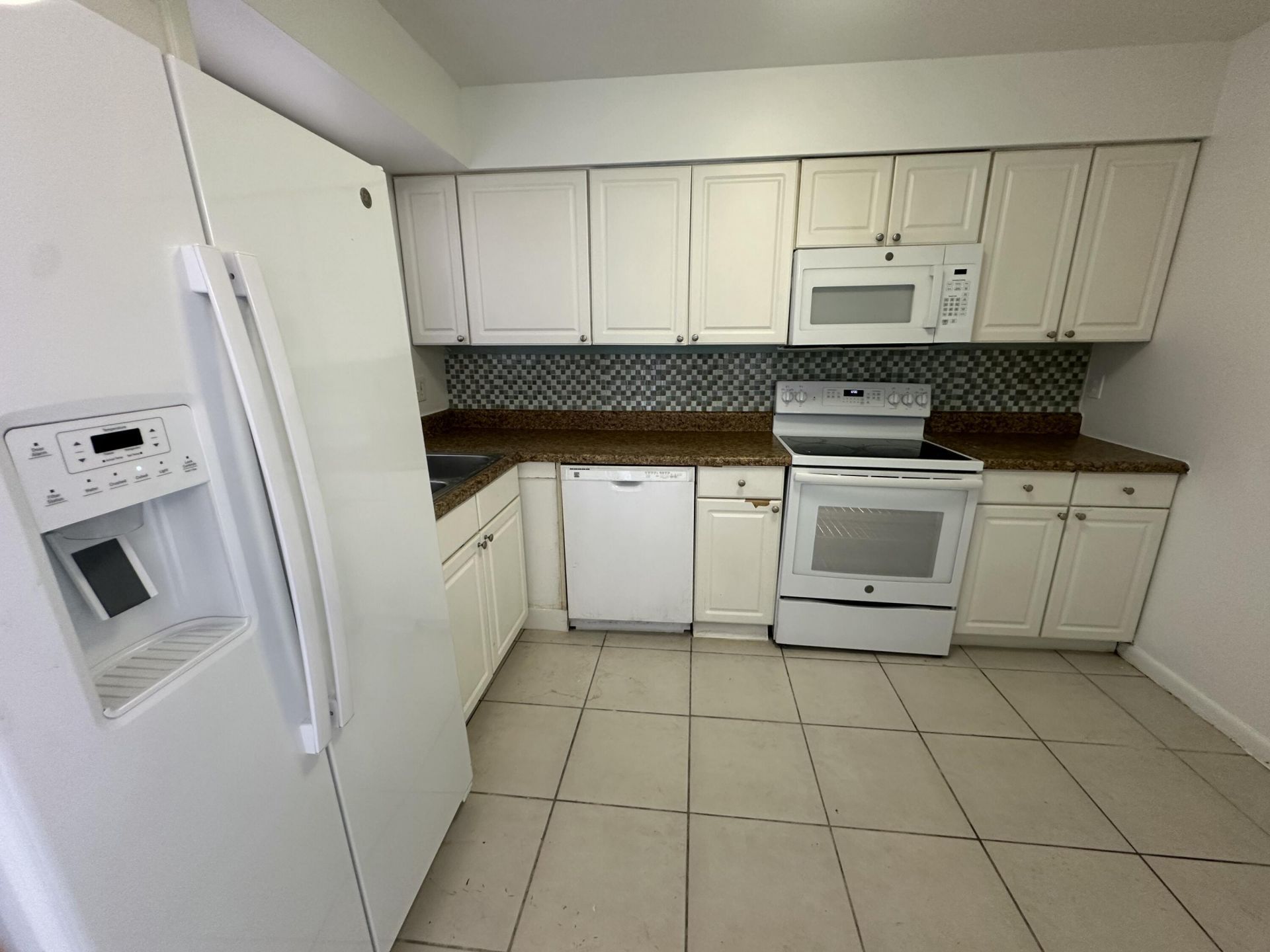 2404 Seaside Drive, Greenacres, FL 33463 Photo