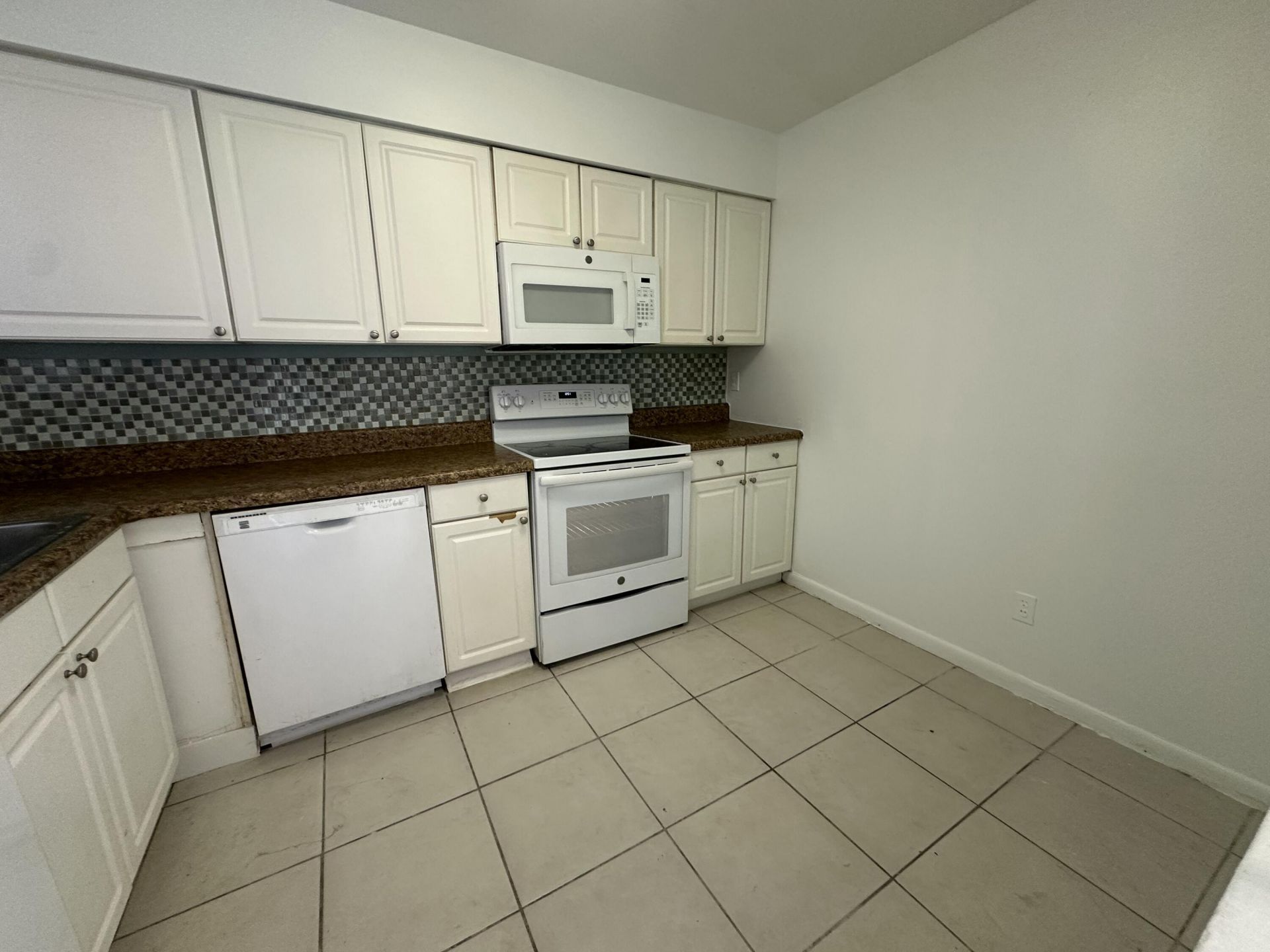 2404 Seaside Drive, Greenacres, FL 33463 Photo