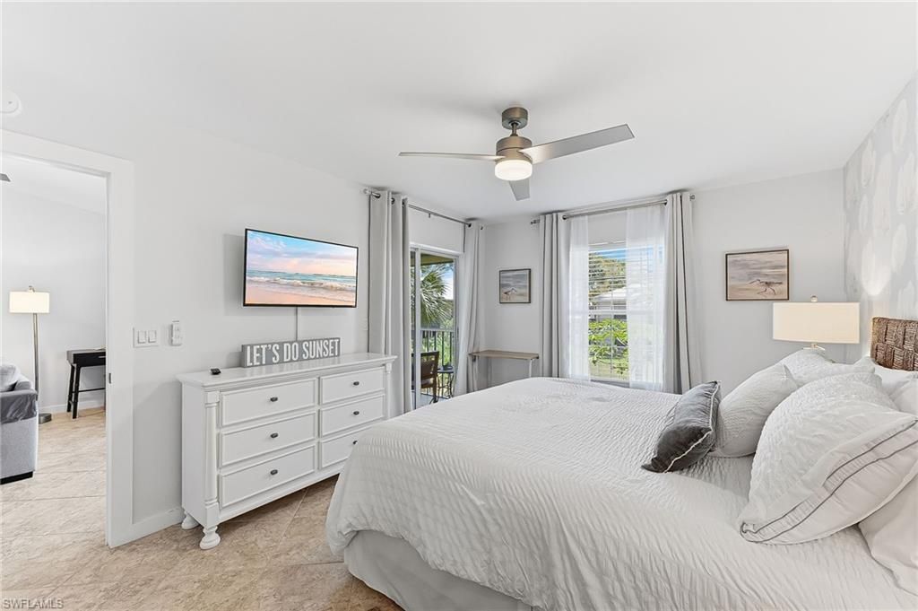 887 Gulf Pavilion Dr, Unit 203, Naples, FL 34108 Photo