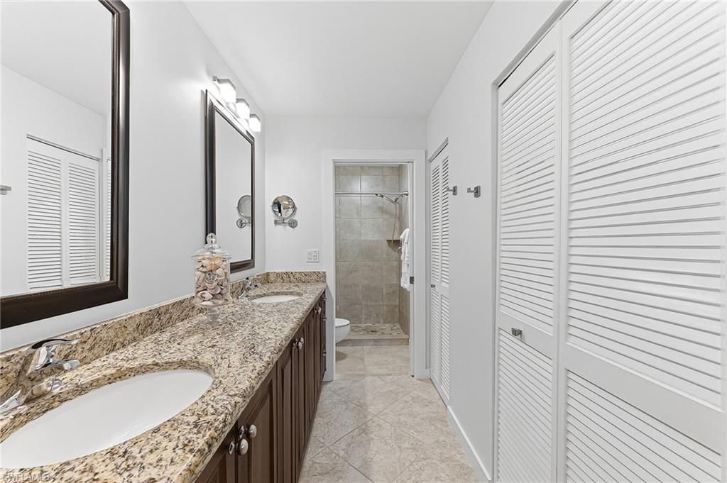 887 Gulf Pavilion Dr, Unit 203, Naples, FL 34108 Photo