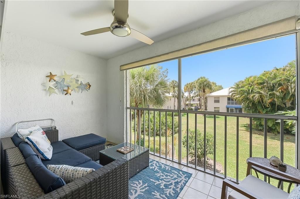 887 Gulf Pavilion Dr, Unit 203, Naples, FL 34108 Photo