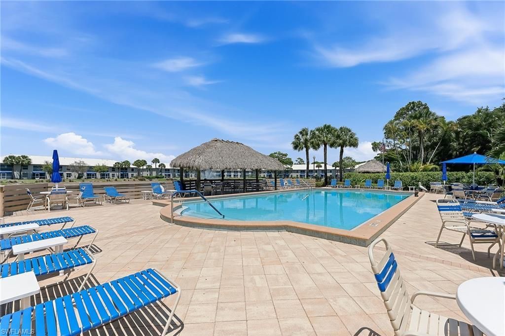 887 Gulf Pavilion Dr, Unit 203, Naples, FL 34108 Photo
