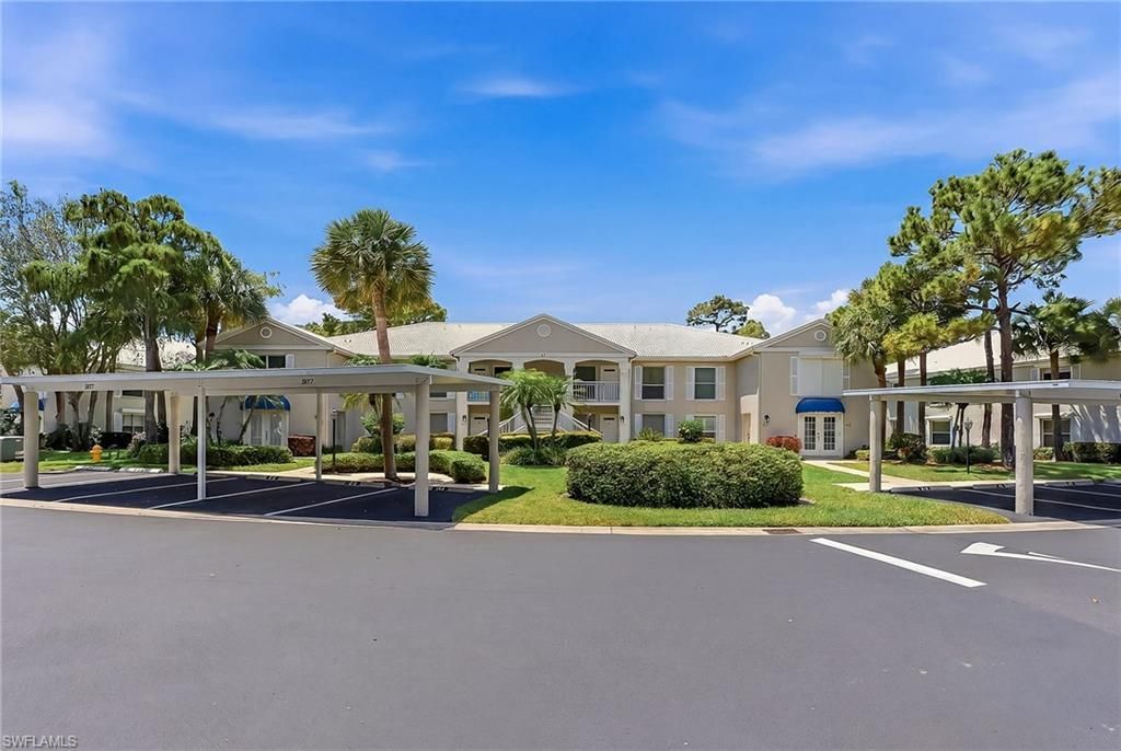 887 Gulf Pavilion Dr, Unit 203, Naples, FL 34108 Photo