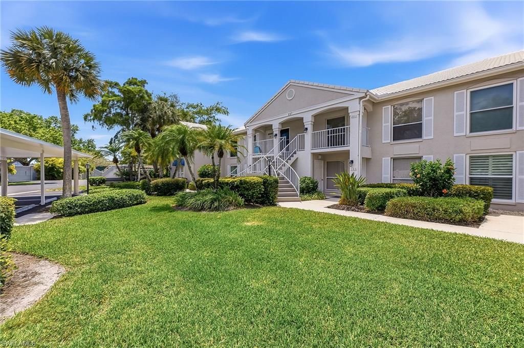 887 Gulf Pavilion Dr, Unit 203, Naples, FL 34108 Photo