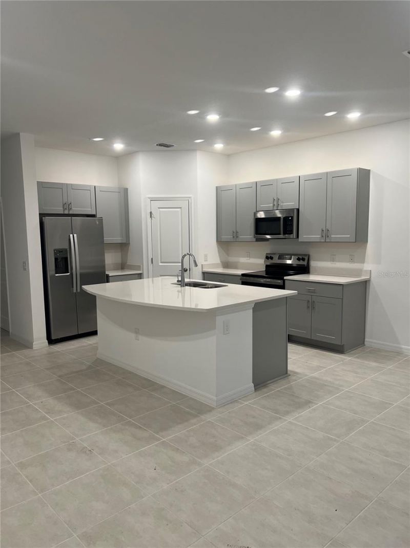 5080 Revolutionary Way, Saint Cloud, FL 34769 Photo