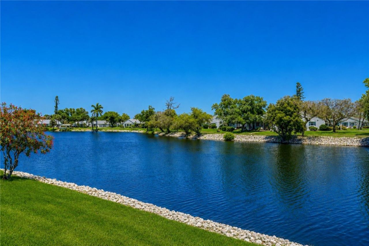4603 Lexington Circle, Bradenton, FL 34210 Photo
