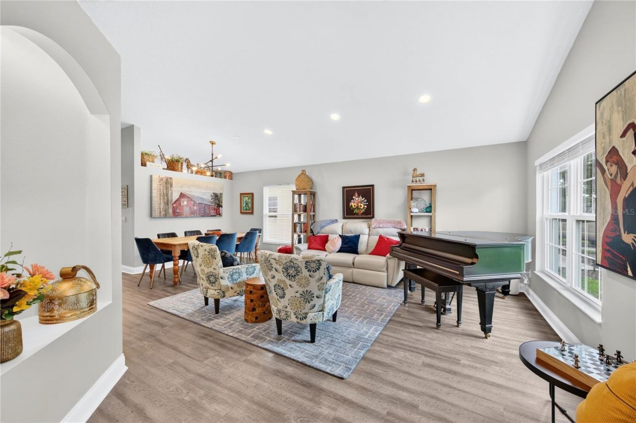 4339 Northern Dancer Way, Orlando, FL 32826 Photo