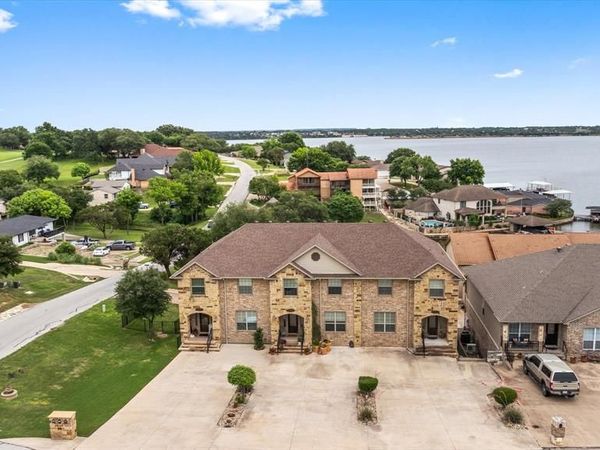 5250 Country Club Drive, Unit Q, Granbury, TX 76049