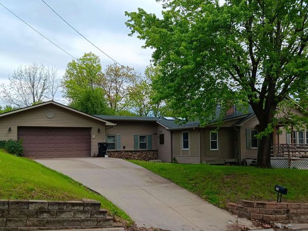 1301 Steller Avenue, Ottumwa, IA 52501