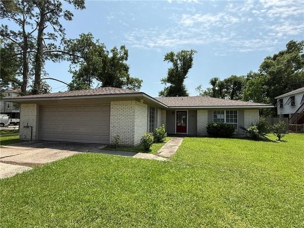 175 BERMUDA Drive , Slidell, LA 70458