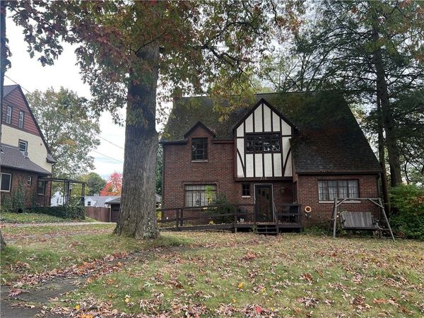 310 Sumner Ave , New Castle, PA 16105