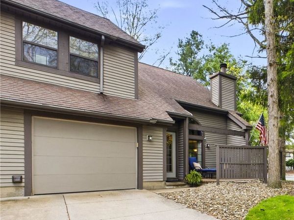 1323 Red Tail Hawk Court, Unit 3, Boardman, OH 44512