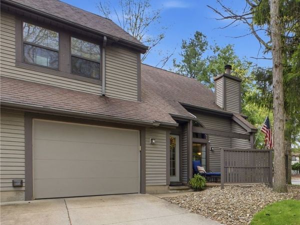 1323 Red Tail Hawk Court, Unit #3, Boardman, OH 44512