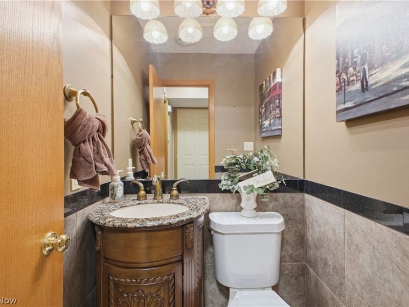 1323 Red Tail Hawk Court, Unit #3, Boardman, OH 44512 Photo 11