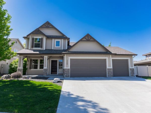 1223 W Sandcrest Ct, Nampa, ID 83686