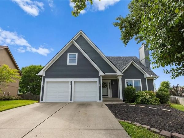 7324 N Manchester Avenue, Kansas City, MO 64158