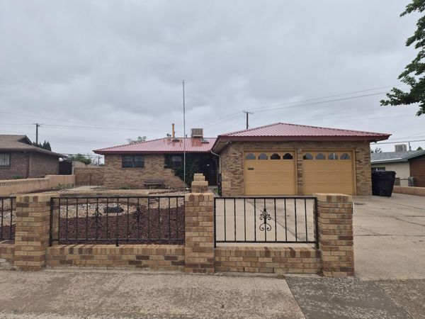 3804 Hilton Avenue NE, Albuquerque, NM 87110