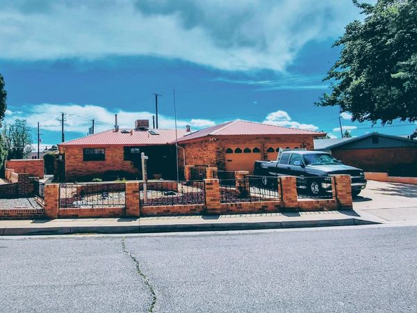 3804 Hilton Avenue NE, Albuquerque, NM 87110
